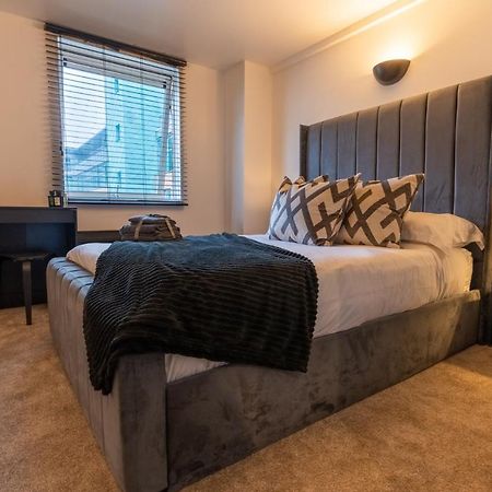 Jpg Theatre Suite - High Floor Mcr Luxe Apartment W Balcony Canal Views Манчестър Екстериор снимка