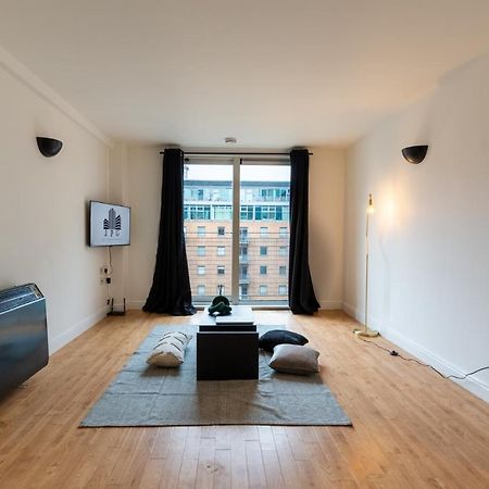 Jpg Theatre Suite - High Floor Mcr Luxe Apartment W Balcony Canal Views Манчестър Екстериор снимка