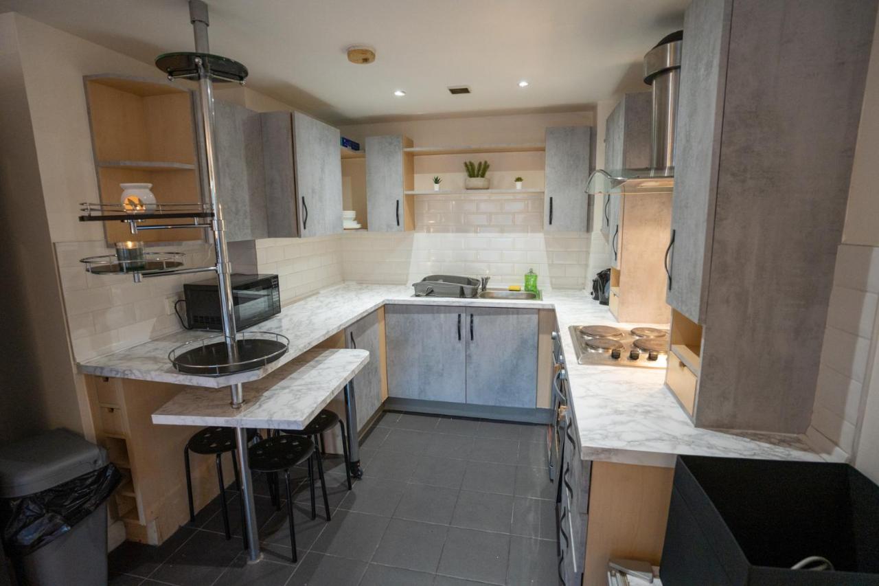 Jpg Theatre Suite - High Floor Mcr Luxe Apartment W Balcony Canal Views Манчестър Екстериор снимка